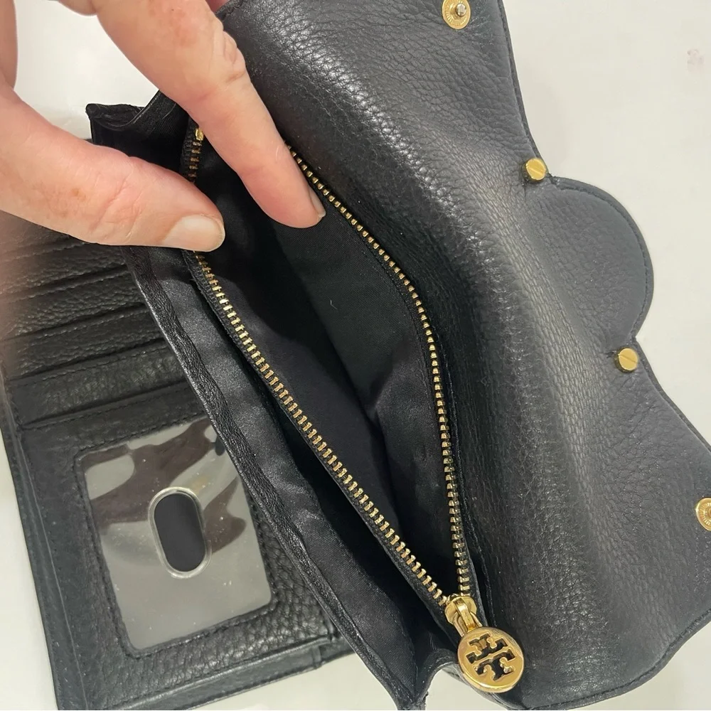 Tory Burch Black Leather Amanda Flap Continental Wallet - Picture 11 of 11